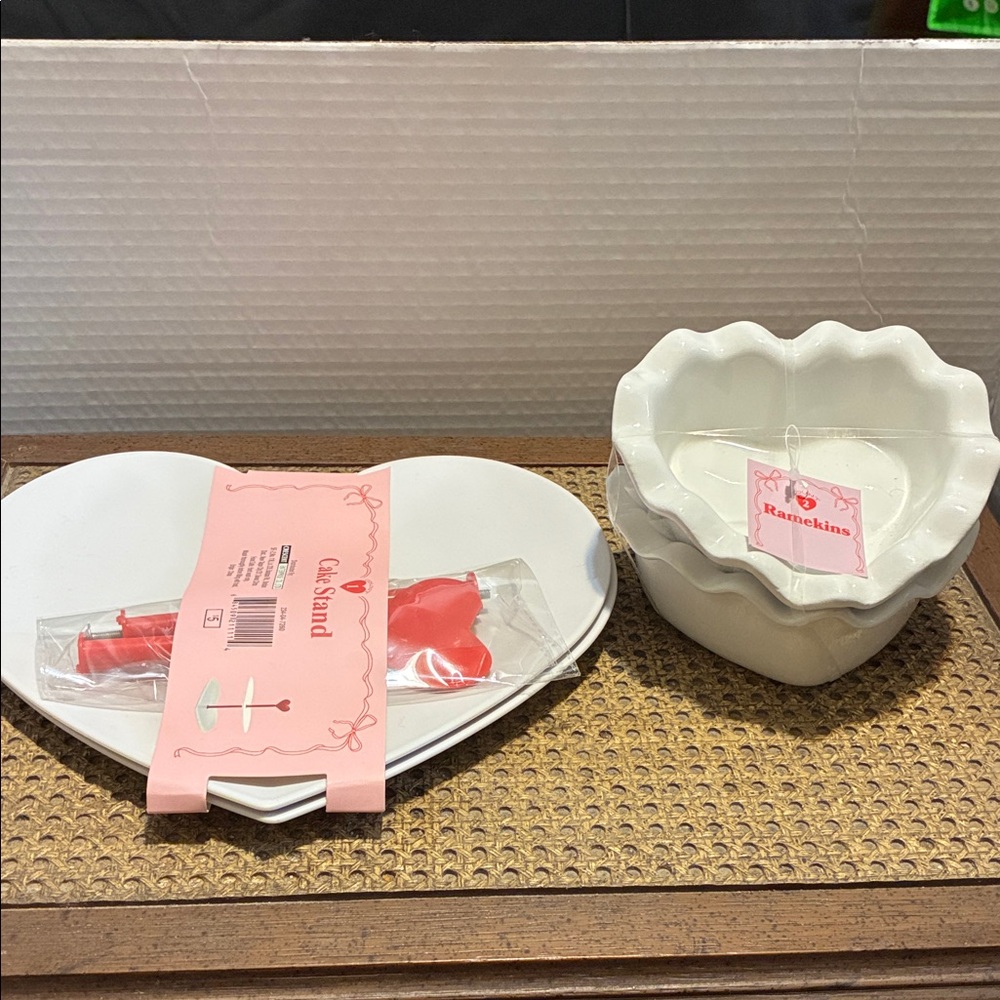 NEW Cake Stand And Ramekins